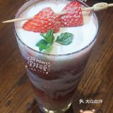 这款饮品味道太赞了，里面还有爆珠