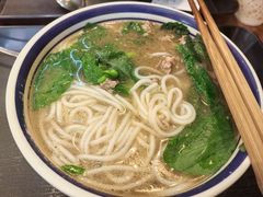 -云阿蛮云南生烫牛肉米线(奉贤路店)