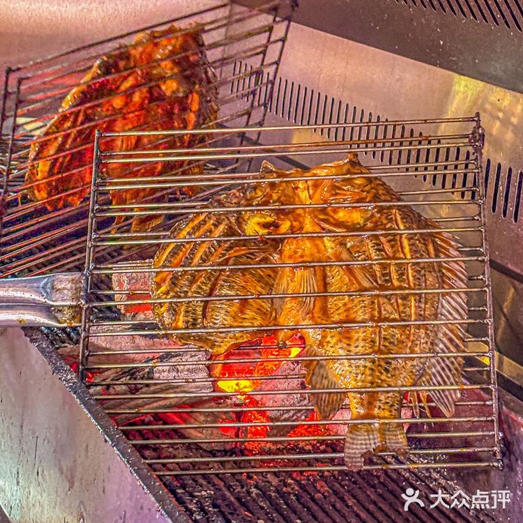 谁懂啊！这家宜州果酱烤鱼嘎嘎香！人均20+