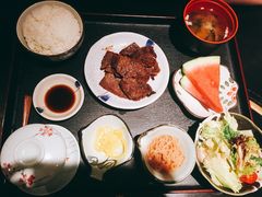 -炼火烤肉店