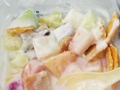 -爱果果粒方水果捞茶饮店