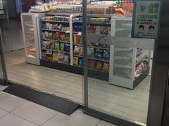 -全家便利店(宜山路站店)