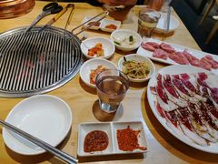 -有吉社炭火烤肉(香格里拉店)