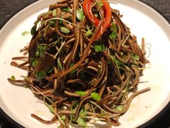 香椿苗拌豆腐丝-北平盛世·新京菜·北京烤鸭(劲松·双井店)