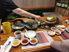 -草家酱蟹炭火烤肉店(珲春南路一店)