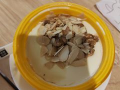 双拼双皮奶-满记甜品(巴黎春天宝山店)