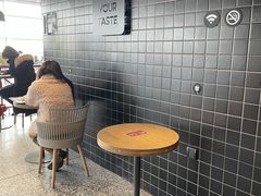 用餐区-肯德基(正定机场安检内店)