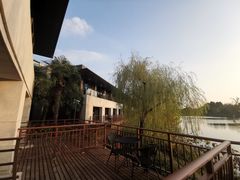 -上海怡沁园度假酒店