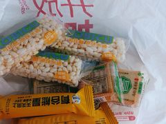 -赵一鸣零食(广州荔湾路店)