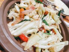 -老滇山寨•云南特色菜•地方菜•民族风情歌舞表演(金碧店)