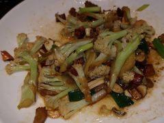 -老长沙湘菜馆(凤凰路店)