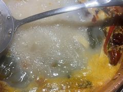 -洱火云南酸菜牛肉火锅(石景山当代商城店)