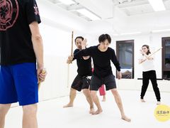 场馆-菠萝格斗巴西柔术训练馆