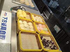 -遇上西雅图多融合海鲜自助餐厅(中房金谊广场店)