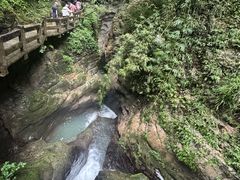 -龙水峡地缝景区