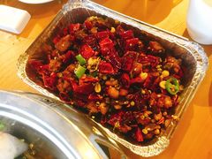 火焰岩烧辣子鸡-隔壁老王·家常云南菜(花巷店)