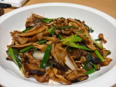 -关东小磨东北菜(上海长风大悦城店)