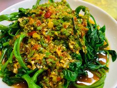 剁椒藤菜-洪霞餐馆