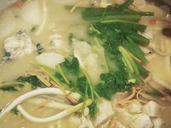 -姚记抚仙湖石锅鱼庄