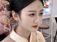 -金夫人化妆摄影职业培训学校