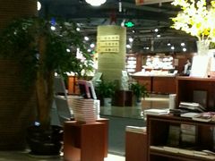 -新华书店(印象城店)