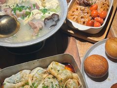 -蜜桃餐厅·伴山(湖滨商业街店)