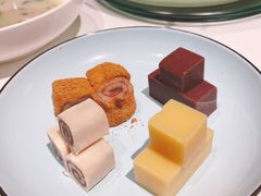 宫廷点心拼盘-羲和雅苑•北京烤鸭(陆家嘴中心店)