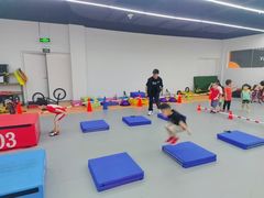 -Kiddo趣多儿童滑步车骑行会(宏泰广场店)