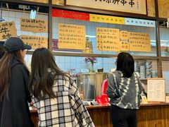 -丽丽三鲜螺蛳粉(田林路店)
