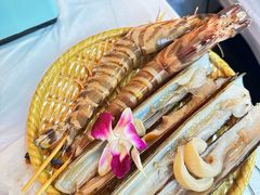 -鲜入围煮花胶鸡海鲜火锅