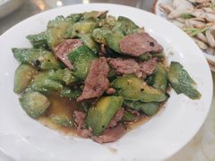 凉瓜炒牛肉-禄源公·老莞诚饭店