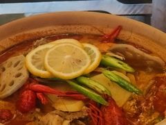 -聚汇三少·龙虾·中餐厅(莫邪路新天地店)