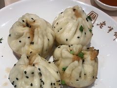 鲜肉生煎-老半斋(福州路店)