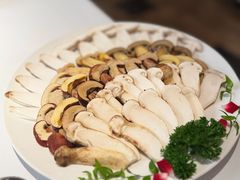 -洋房火锅(上海新天地南北里店)