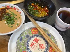 -沸炉重庆老火锅(军事博物馆店)