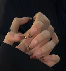 -桃色美甲沙龙
