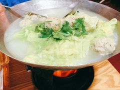 干锅香菜丸子-闻道食府烙饼卷带鱼(原车耳营店原大觉寺店)