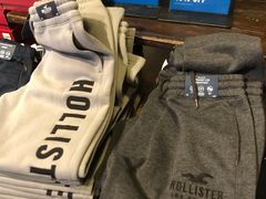 -Hollister(天环广场店)