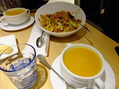 -必胜客(WOW中心城店)