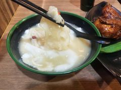 燒雞花膠湯粉皮-班兰叶印尼美食