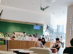 -奈雪的茶(优特汇店)