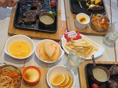 -豪享来牛排(人民店)
