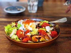 牛油果沙拉-RAC BAR(安福路店)