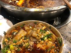 -肖肖酸萝卜鱼火锅(总店)