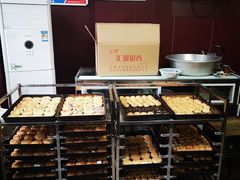 面包甜点陈列柜-黄桥宾馆黄桥烧饼(银杏路店)