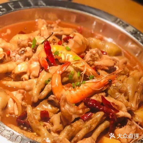 老同学生日，都距离的比较远，就选这个地方吃大米啦