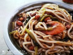 -灵山卢梅燕粉店