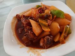 排骨炖土豆-丝路盛宴美食城
