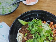 -耙豌豆重庆小面