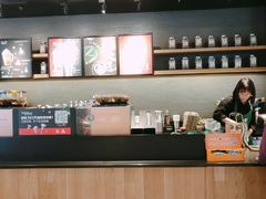 -星巴克臻选(莘庄仲盛店)